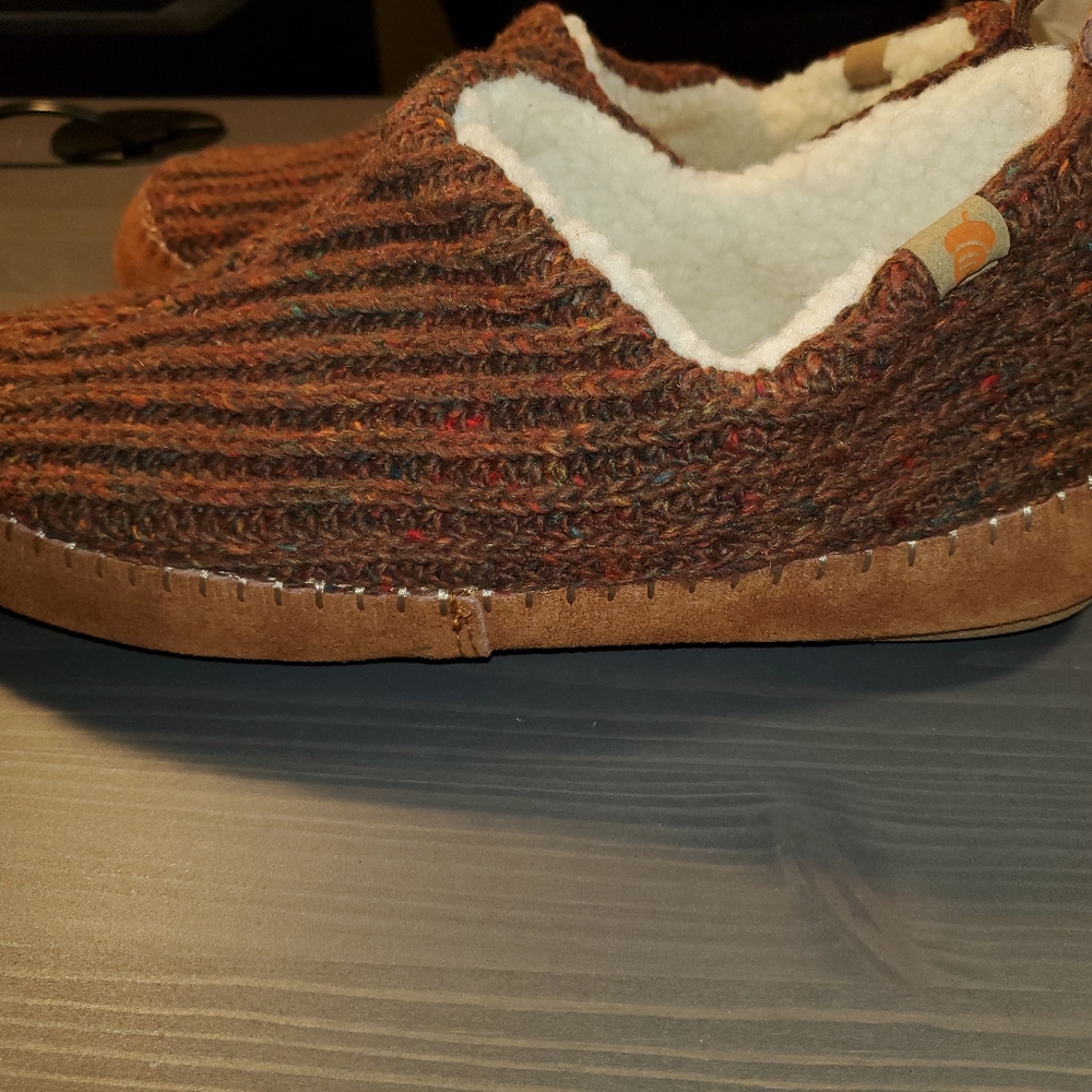 Acorn Women's Recycled Camden Slippers - Picture 3 of 7
